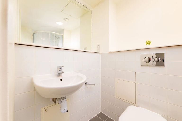 Bathroom 3, Montrose, Dublin