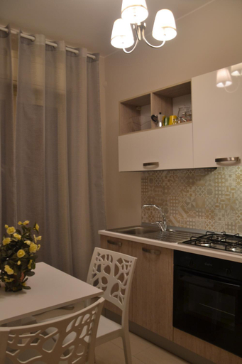 Others 2, Residenze Principe Amedeo, Bari
