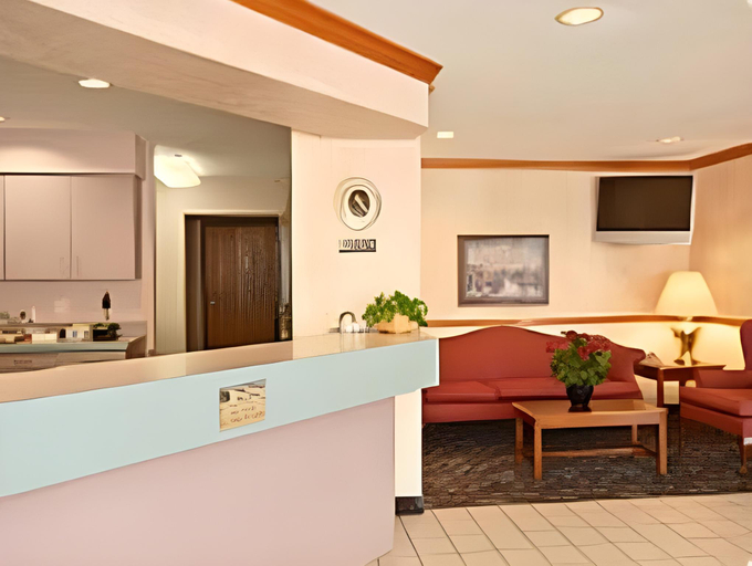 Others 4, Regency Inn & Suites, Anoka
