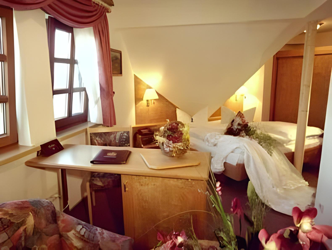 Bedroom 2, Hotel Neckarblick, Heilbronn