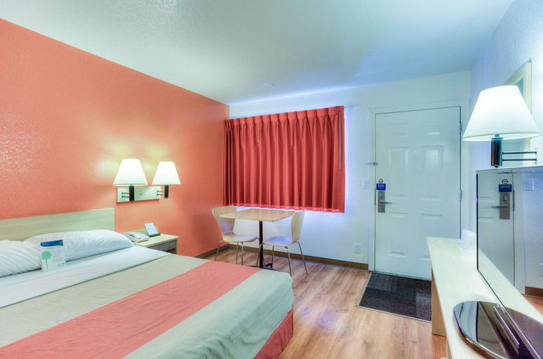 Bedroom 9