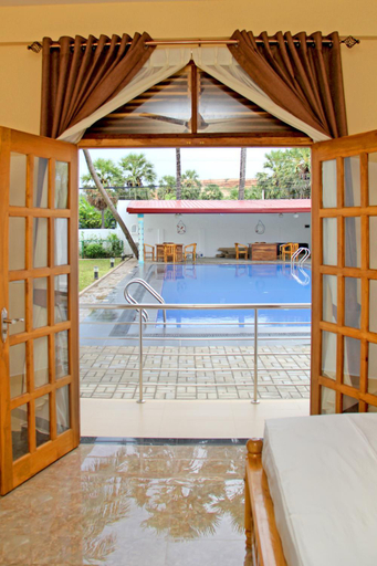 Bedroom 4, Blue Water Beach Resort, Trincomalee Town and Gravets