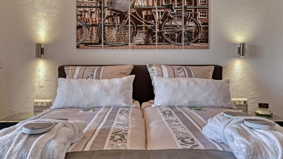Bedroom 9
