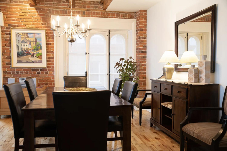 Facilities 5, Royal Dalhousie, Communauté-Urbaine-de-Québec