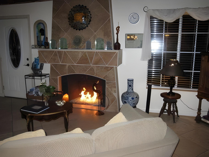 Public Area 2, Always Inn San Clemente Bed & Breakfast by Elevate Rooms, Orange