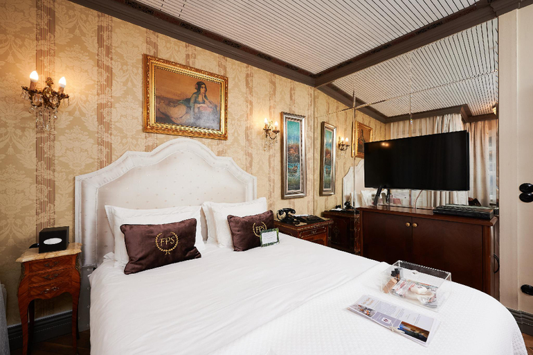Bedroom 2, Faik Pasha Hotels, Beyoğlu