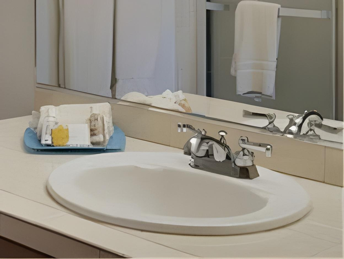 Bathroom 4, Castle at Makahūena at Po'ipū, Kauai