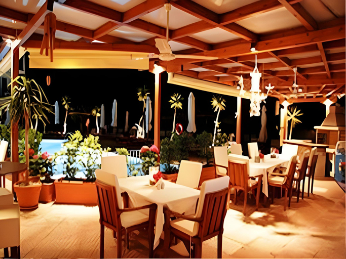 Food & Drinks 4, G George, Ionian Islands
