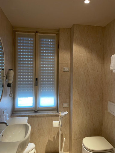 Bathroom 3, Albergo Ristorante Trieste Boves, Cuneo