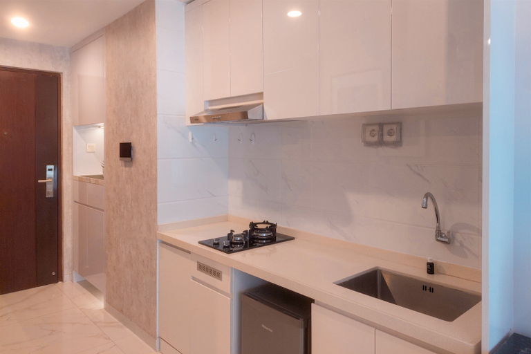 Others 4, Comfort and Serene 2BR Apartment at Sky House BSD By Travelio, Tangerang Selatan
