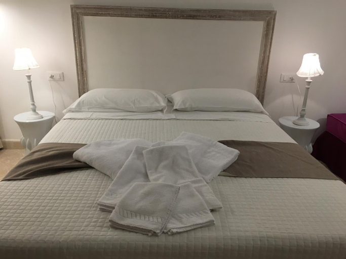 Others 3, Relais Trulli Le Icone, Brindisi