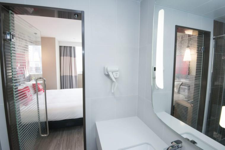 Bathroom, Ibin Hotel (Luoyang Baolong Square), Luoyang