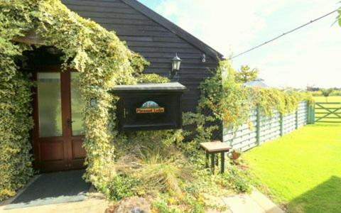 Facilities 4, Pheasant Suites, Essex