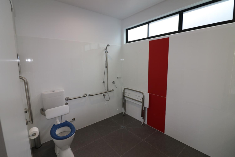 Bathroom 2, Room Motels Kingaroy, Kingaroy