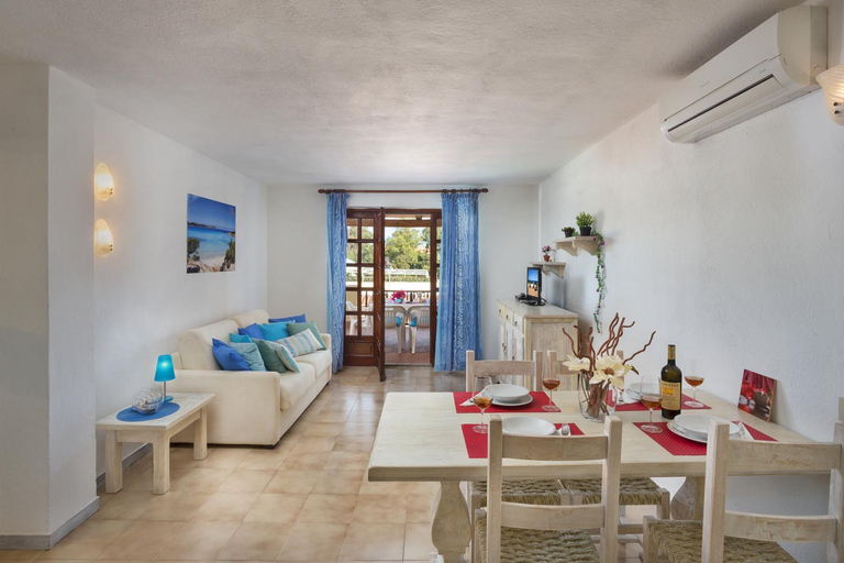 Others 5, Residence Bougainvillae, Olbia-Tempio