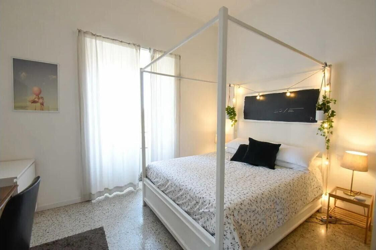 Bedroom 5, Central Rooms - Vatican, Roma
