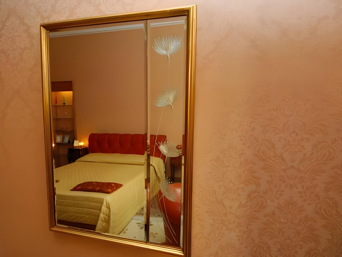 Bedroom 2, B&B Cavour10 Firenze, Florence