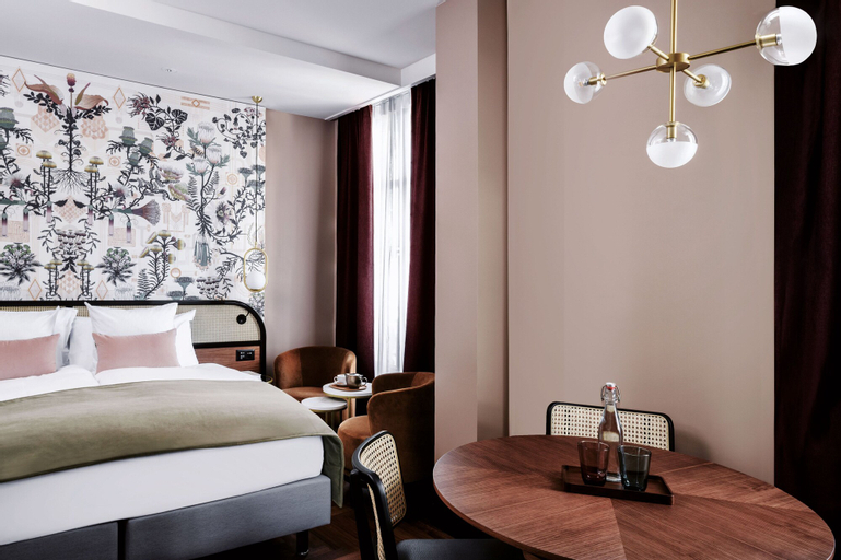 Bedroom 30