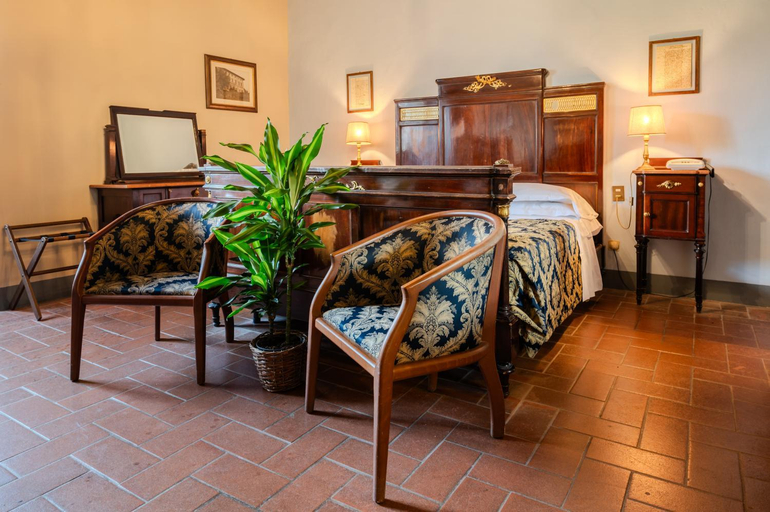 Bedroom 13