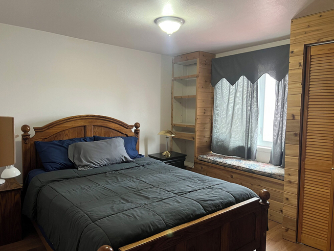 Bedroom 2, Bear Paw Inn, Dillingham