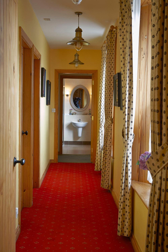 Others 4, Cullinan's Guesthouse