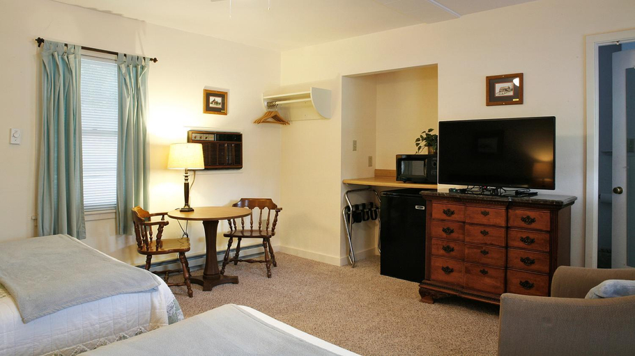 Bedroom, Peninsula Park-View Resort, Door