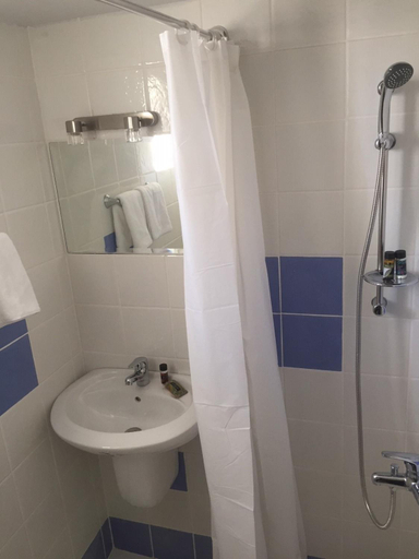 Bathroom 3, SimOtel Ermis, Central Macedonia
