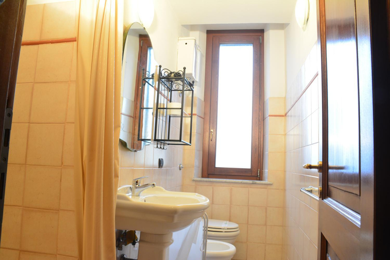 Bedroom 3, Villa Regina, Terni