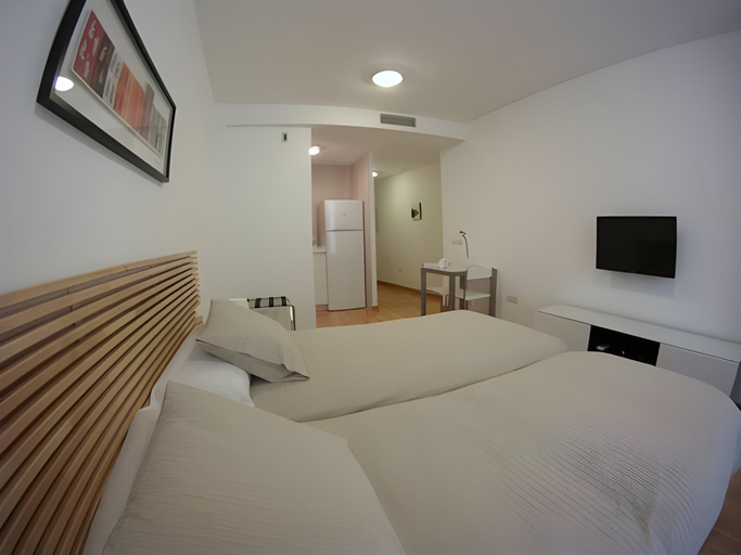 Bedroom 2, Apartamentos Debambu, Málaga
