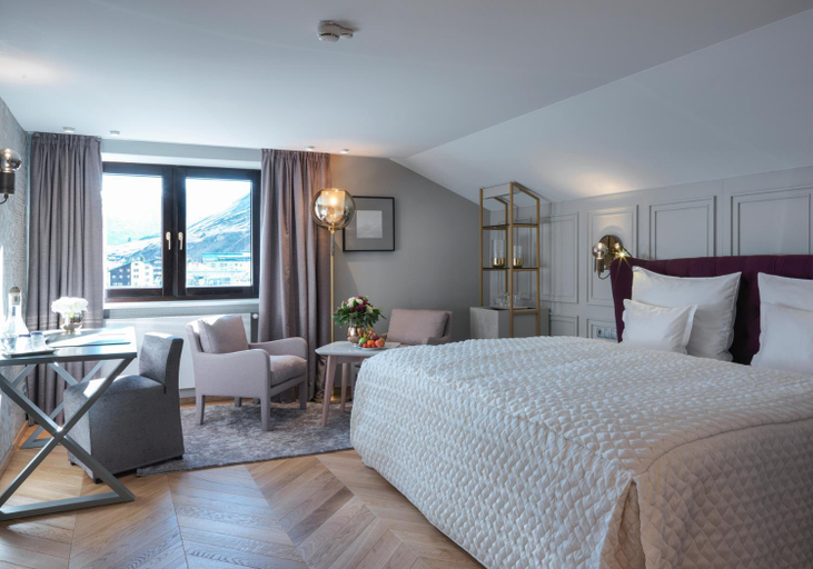 Bedroom 3, Hotel Zurserhof, Bludenz