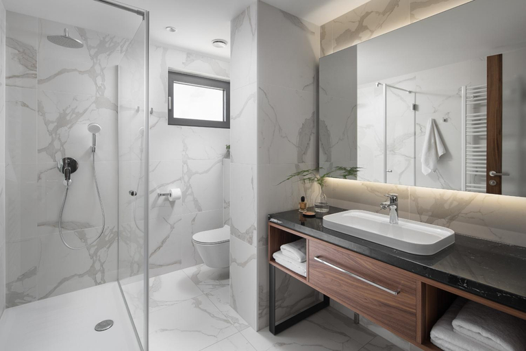 Bathroom 4, Hotel Milan, Pula
