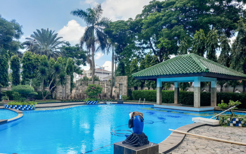 Sport & Beauty 2, Spacious and Comfy 3BR at Puri Garden Apartment By Travelio, Jakarta Barat
