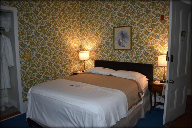 Others 3, Inn At The Agora, Androscoggin