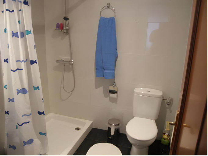 Bathroom 2, Mendi Alai, Vizcaya