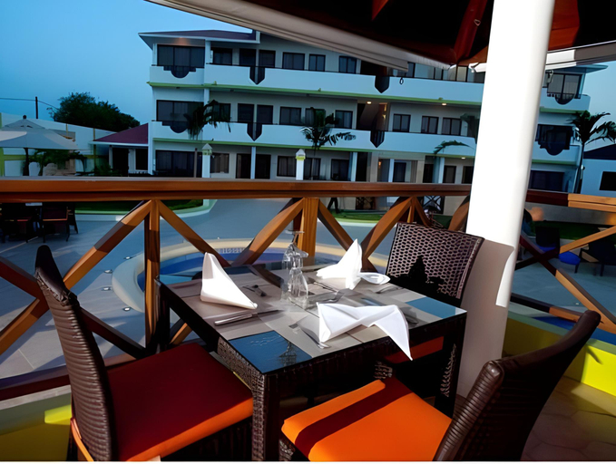 Food & Drinks 5, Hotel Silvestre, Villa Hermosa