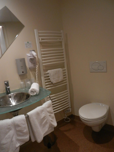 Bathroom 15