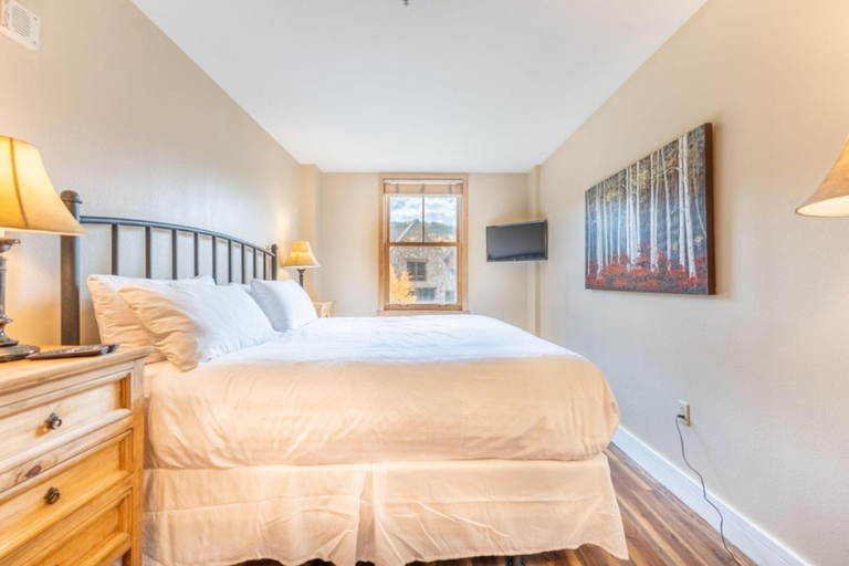 Bedroom 12
