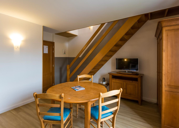 Dining Room 17