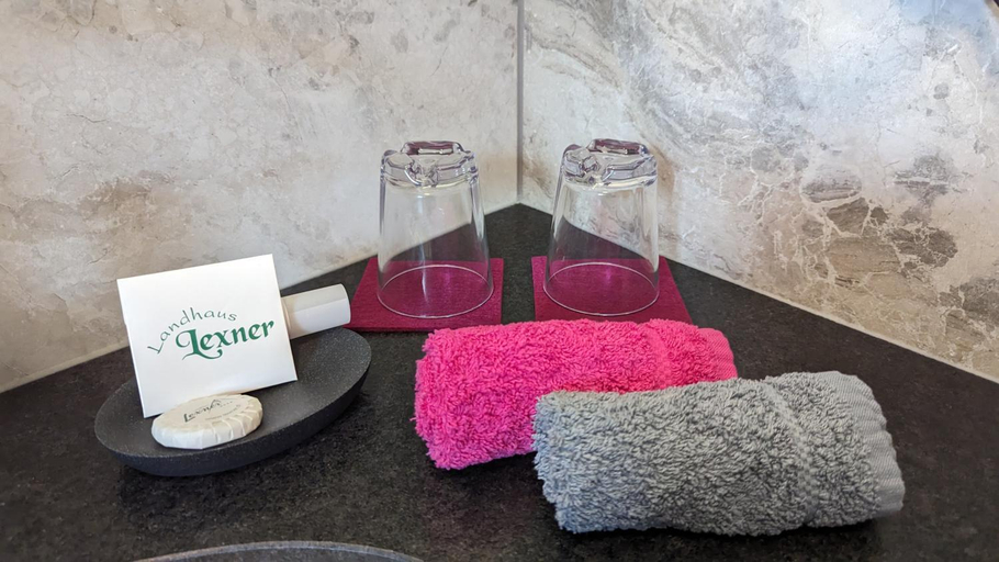 Bathroom, Landhaus Lexner, Schwaz