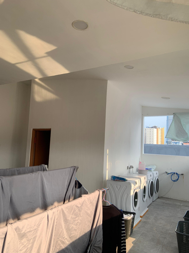 Noesa Coliving - Tap to explore photos