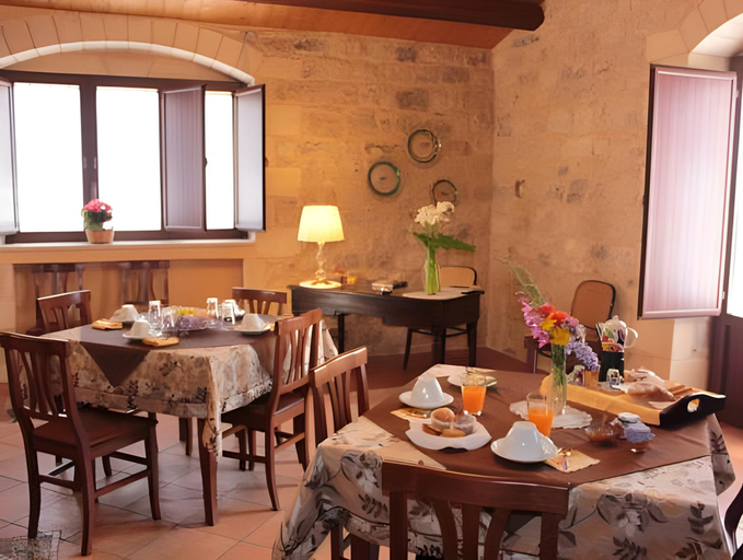 Others 4, Borgo Monachella, Ragusa