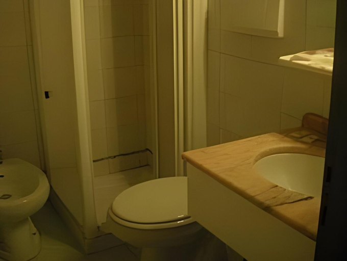 Bathroom 4, Il Lido, Grosseto