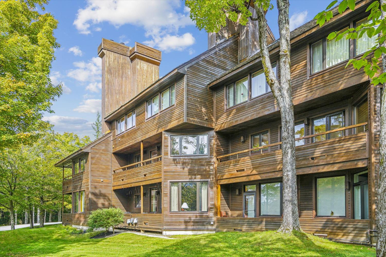 Highridge D5 Quaint 1 bedroom Condo, Rutland