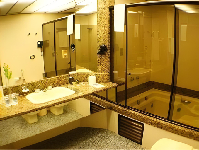 Bathroom 4, Fiesta Bahia Hotel, Salvador