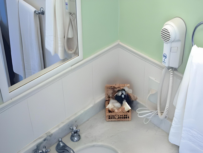 Bathroom 4, Pousada Corsario Buzios, Armação dos Búzios