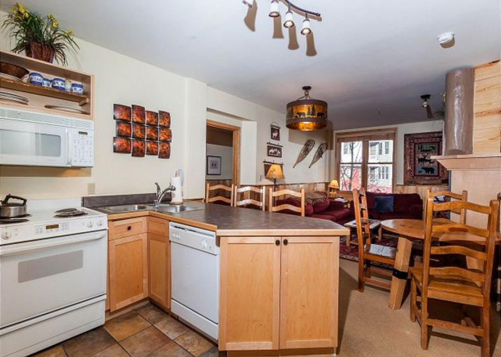 Dining Room 9