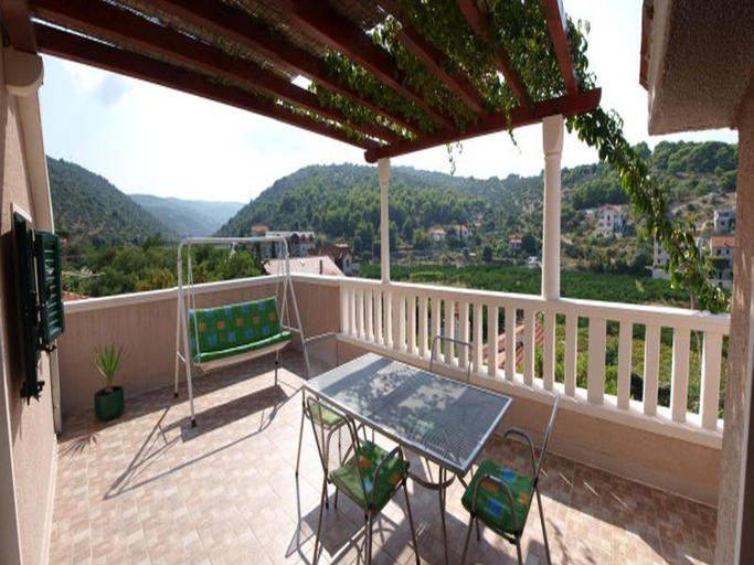 Others 4, Apartments Mia, Postira