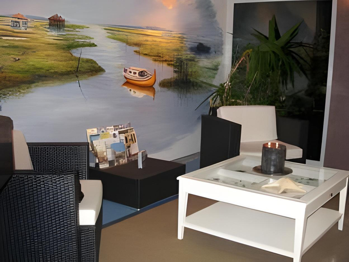 Others 3, Appart'hotel Le Trianon, Gironde