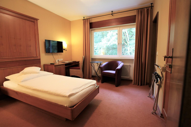 Bedroom 16