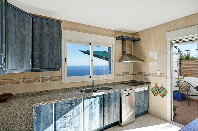 Bathroom 3, Breathtaking Seaside Villa with Heated Saltwater Pool & Panoramic Terraces, Granada